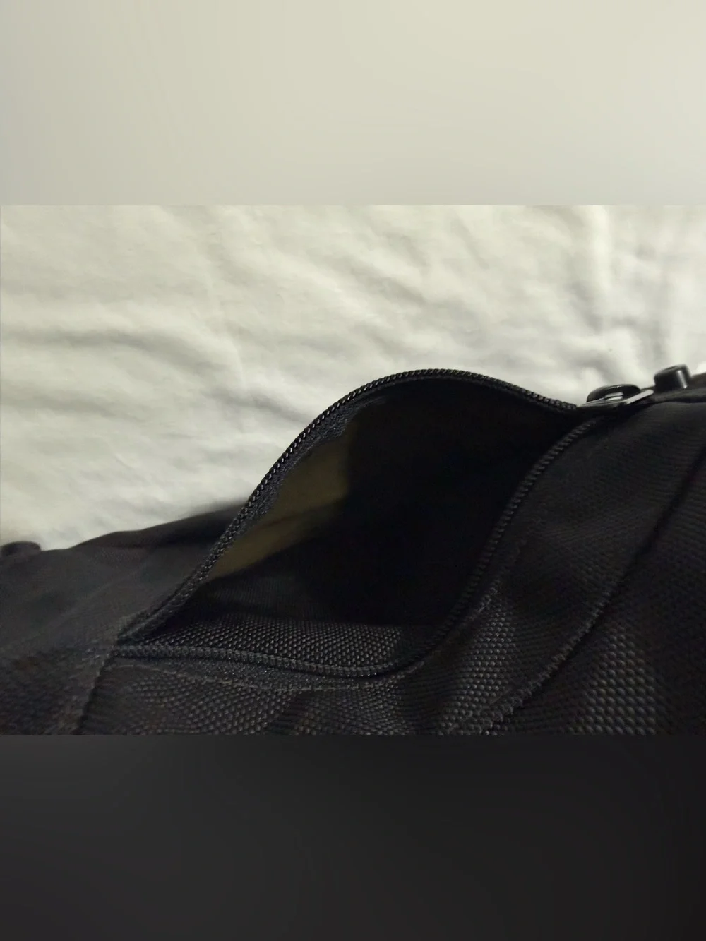 Tumi Alpha Ballistic Nylon Expandable Garment Duffel Travel Bag USA